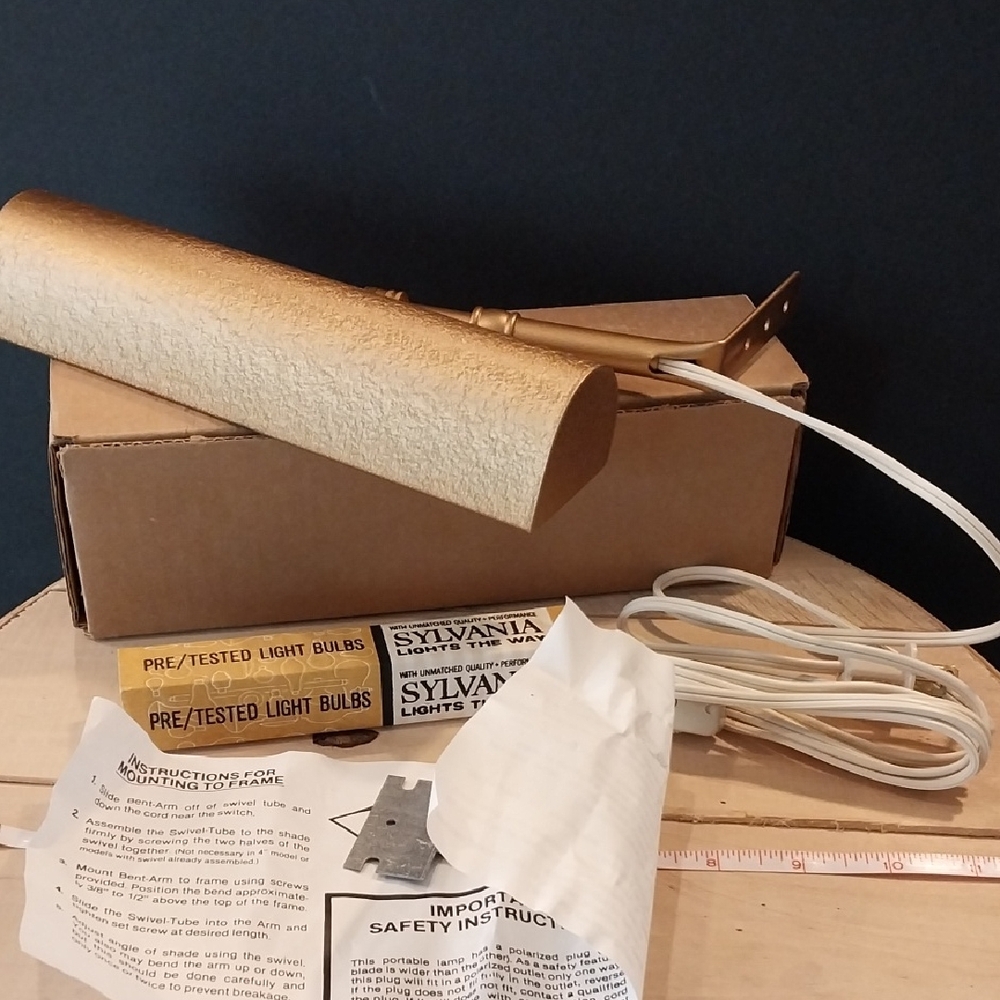 🤑Vtg Hollywood Regency Gold Adj. Wall Mountable Light With Swivel-New Old Stock